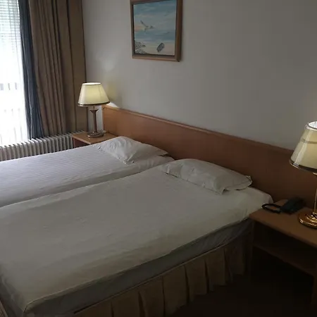 Keyserlei Hotel 3*